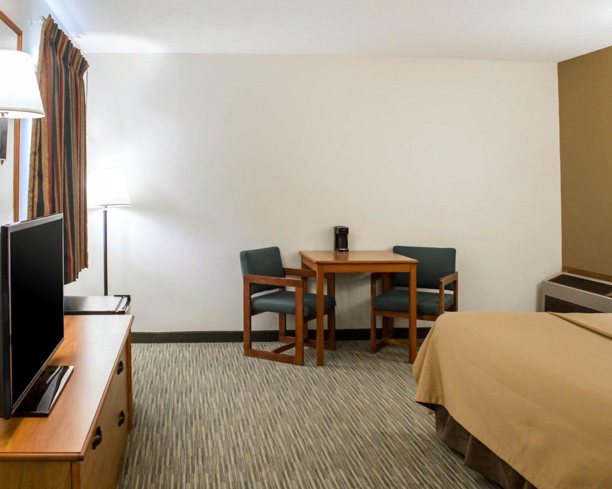 Econo Lodge Elkhart Dış mekan fotoğraf